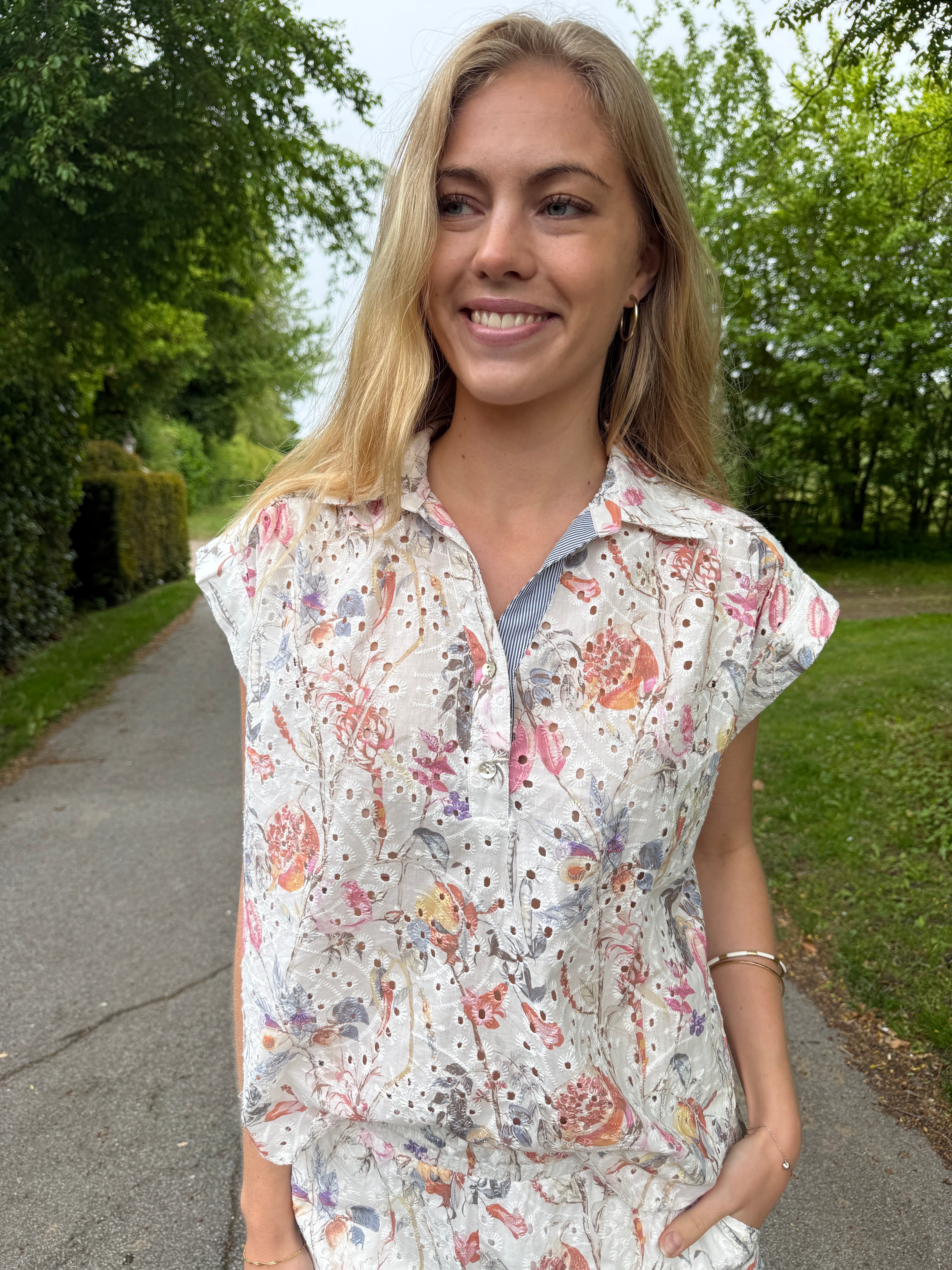 MERCY BLOUSE PRINT EMBRODERY