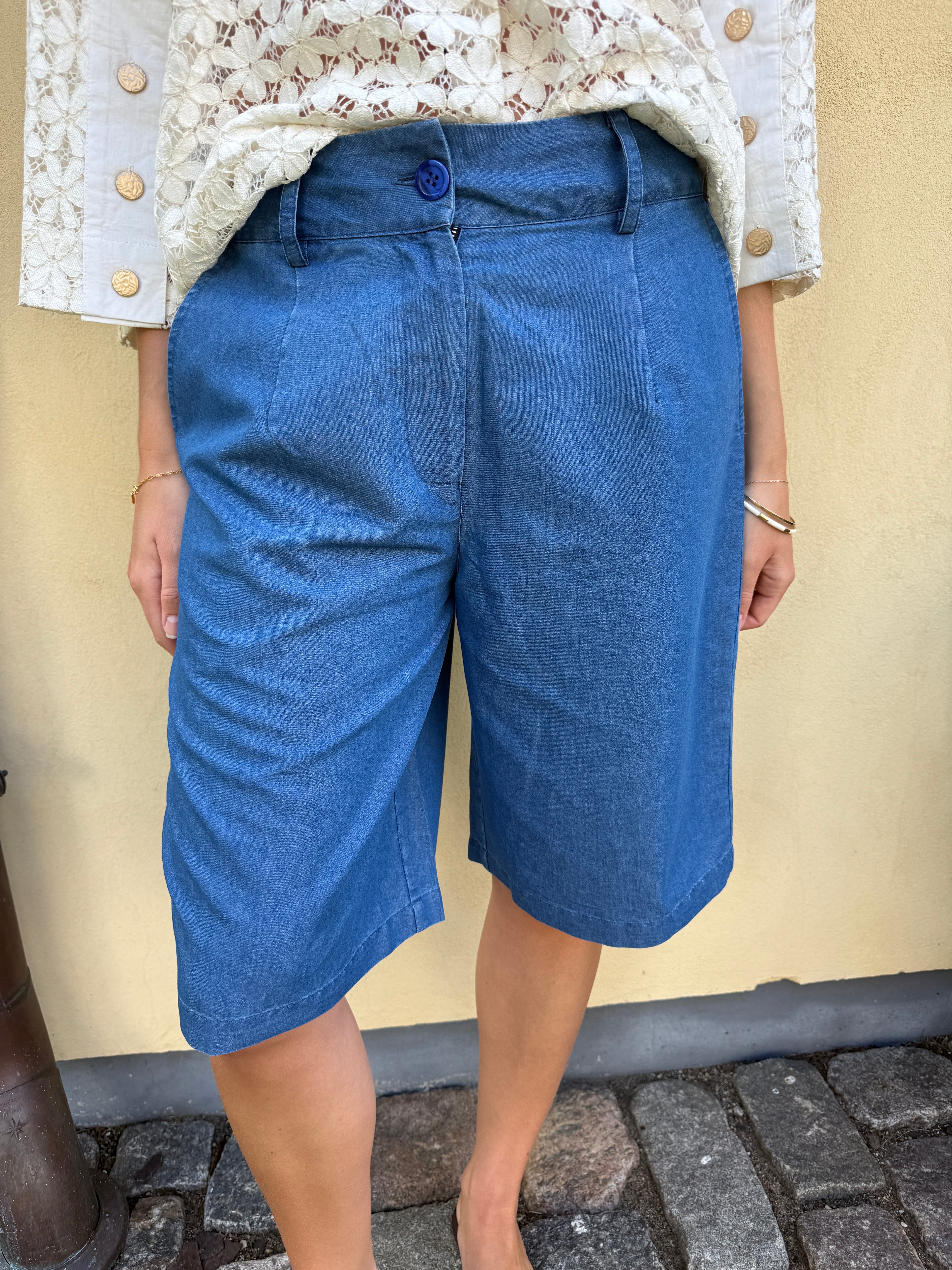 celine shorts chambre