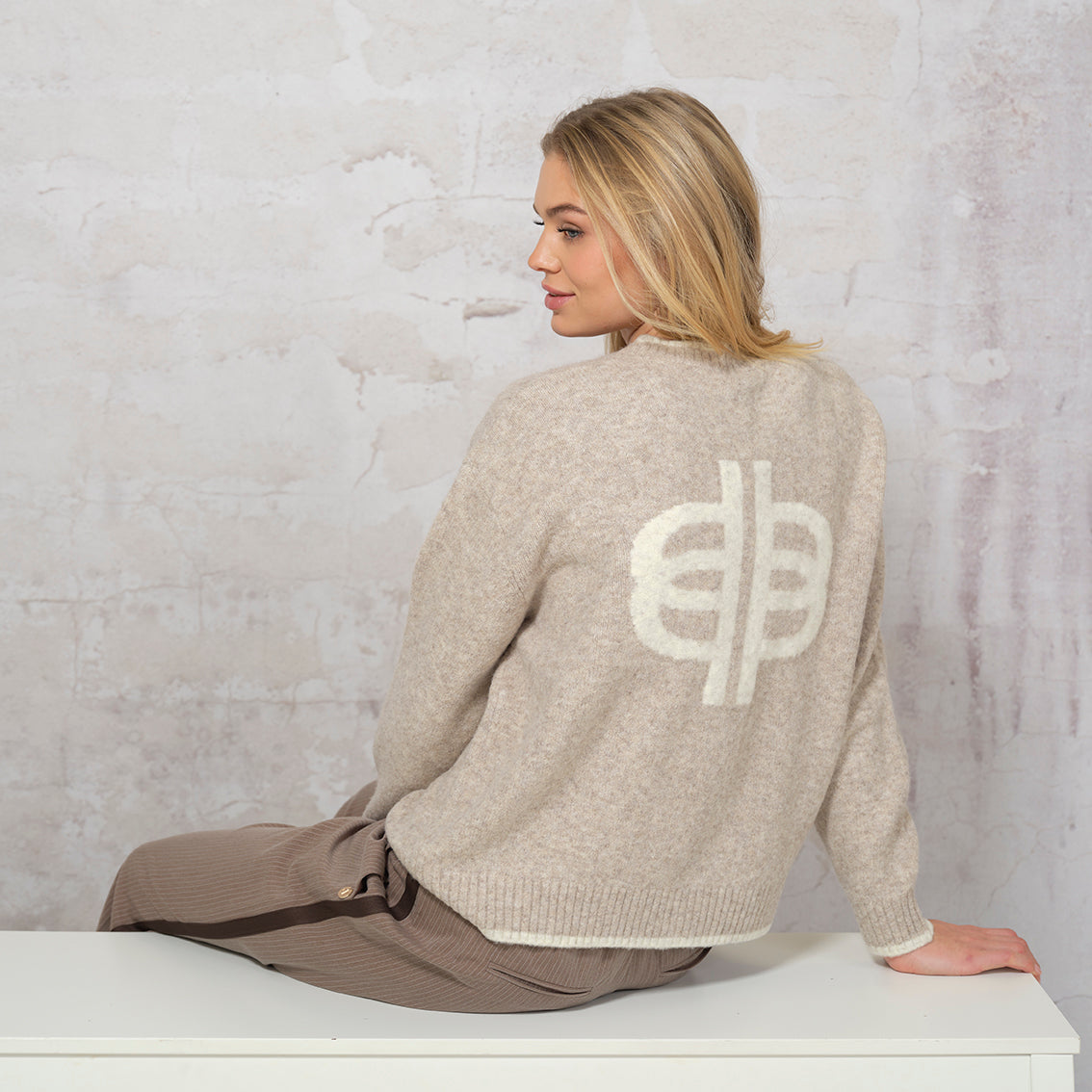 GIGI KNIT CARDIGAN SAND