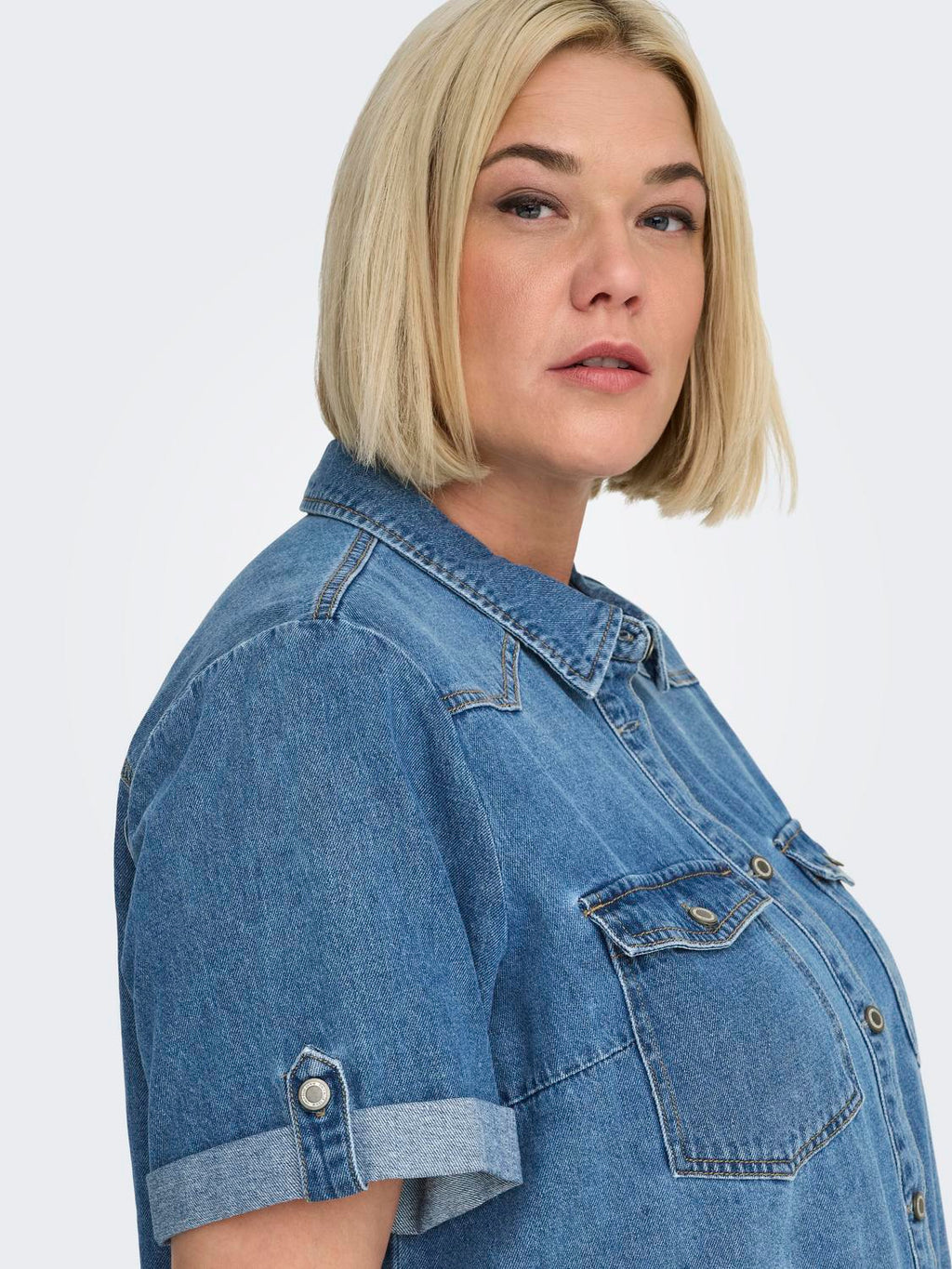 CARLISA DENIM DRESS PLUS KJOLE