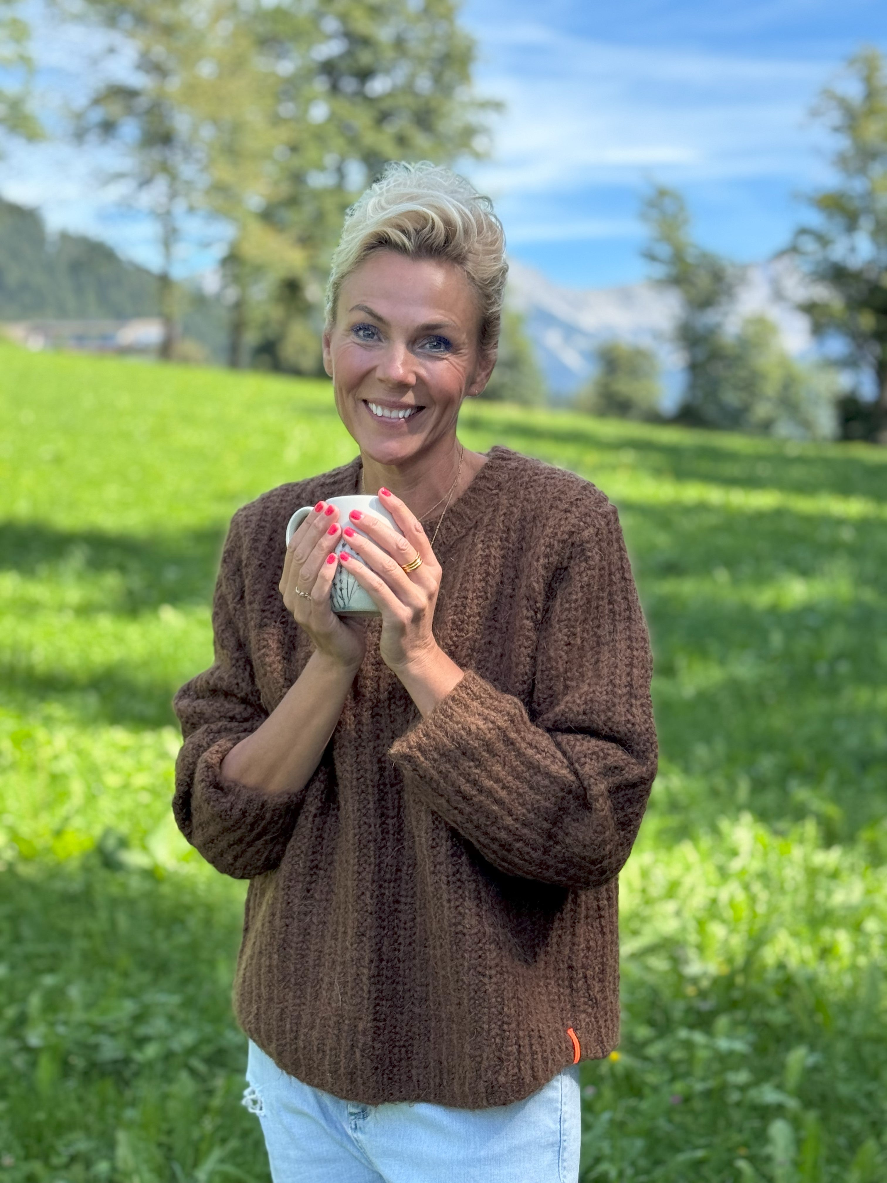 LBKAFFETID strik brun