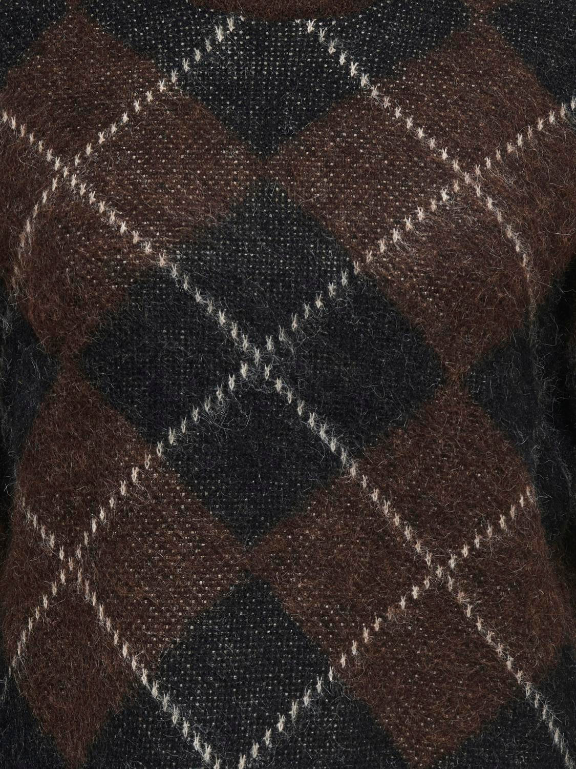 Carnoeme Pattern O-Neck