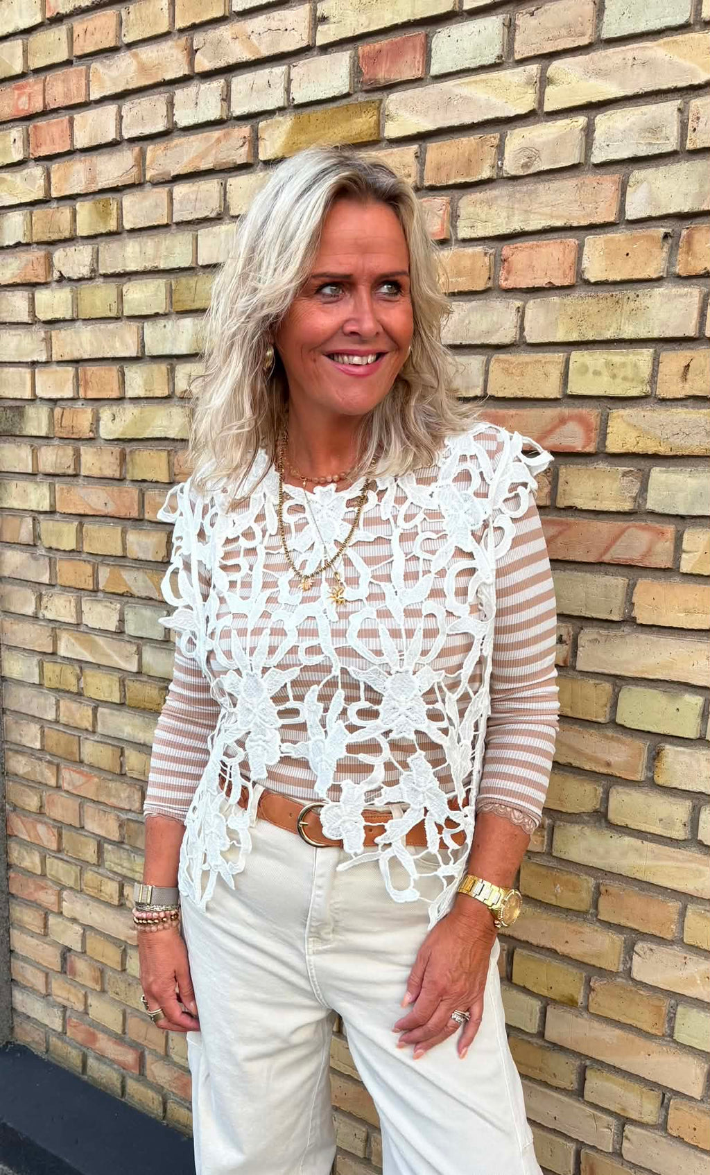 GUDRUN LACE TOP