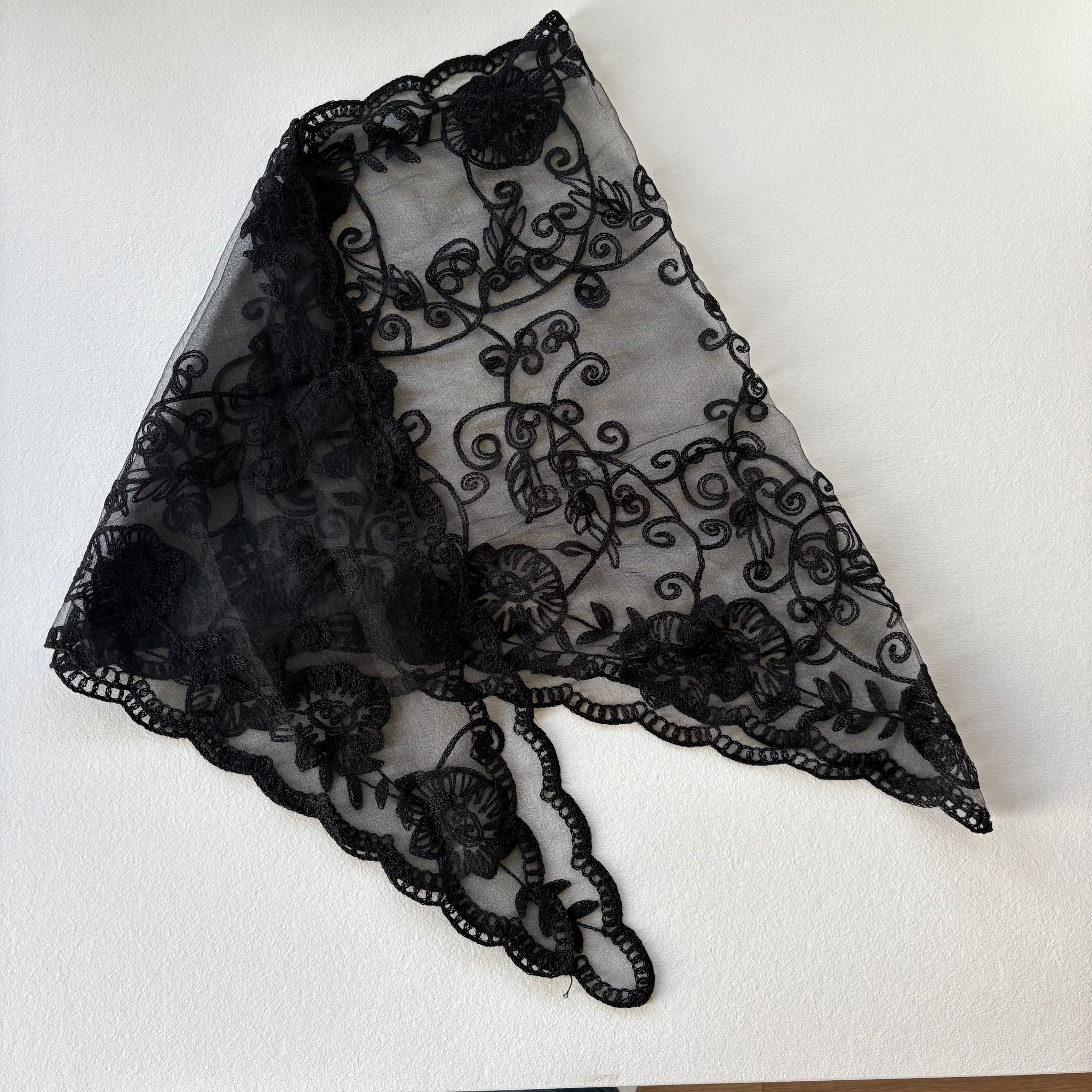 Blonde Tørklæde sort