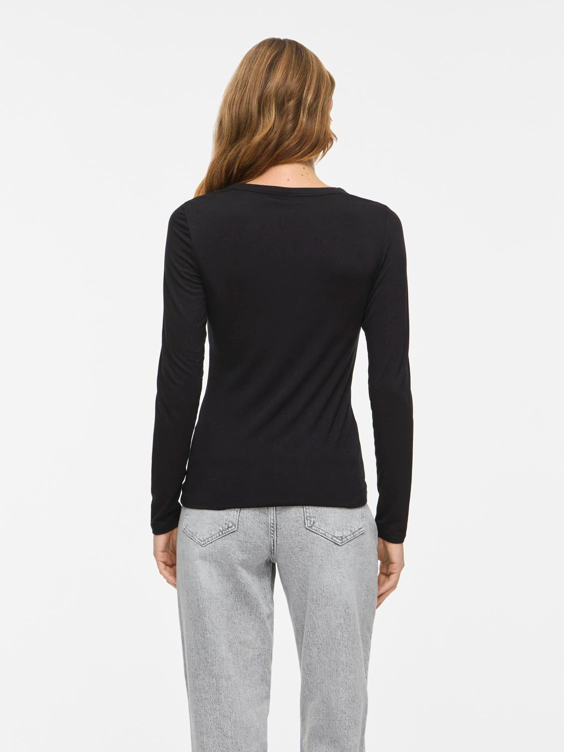 Viambiosa O-Neck