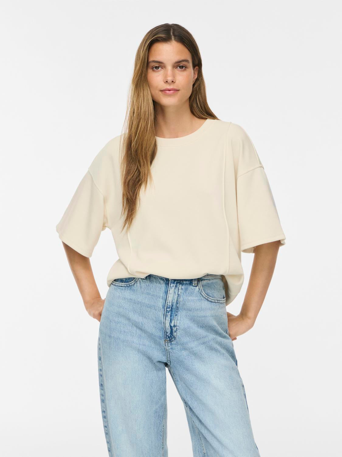 Vitelana O-Neck 2/4
