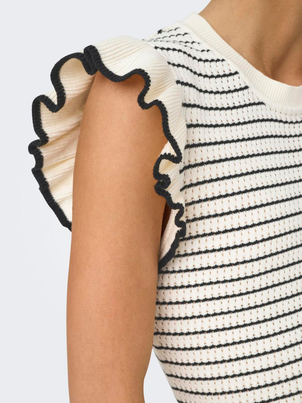 JDYCARICE FRILL PULLOVER KNIT CLOUD DANCER
