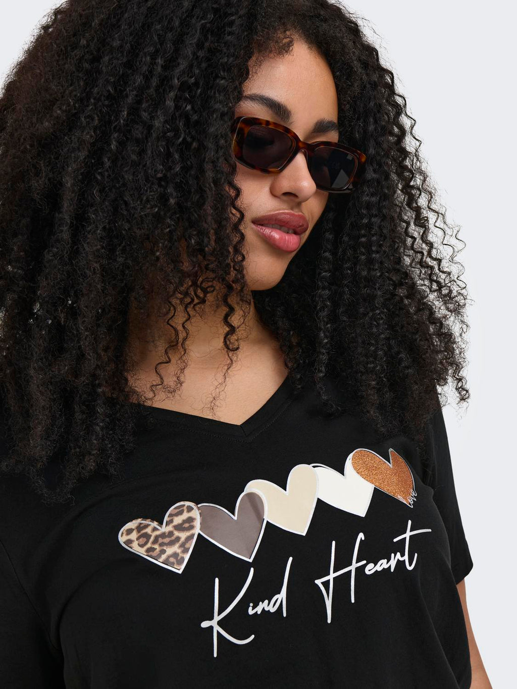 Carmaebell S/S V-Neck Reg Tee