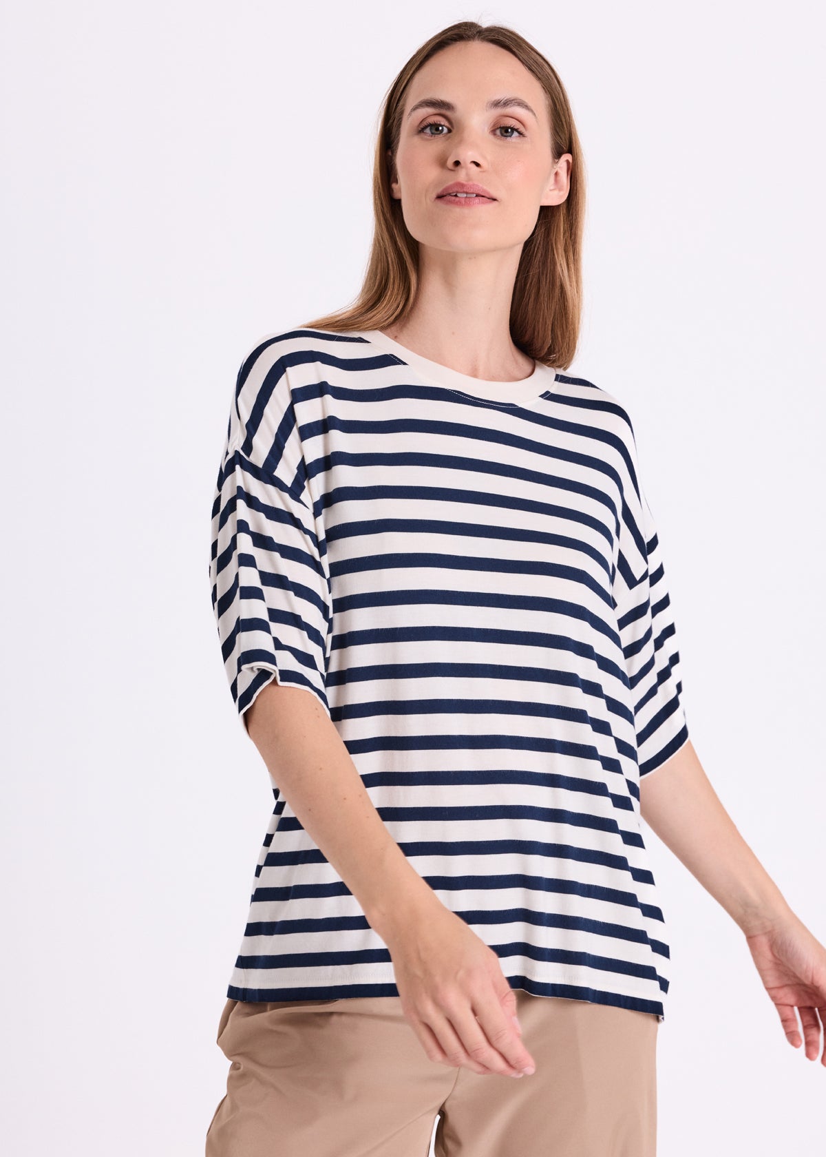 FQPRELA T-Shirt Navy Blazer